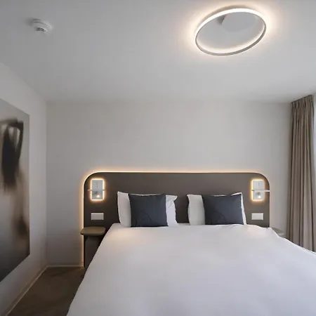 Apart-hotel Visionapartments Leonhardstrasse - Self Check-in