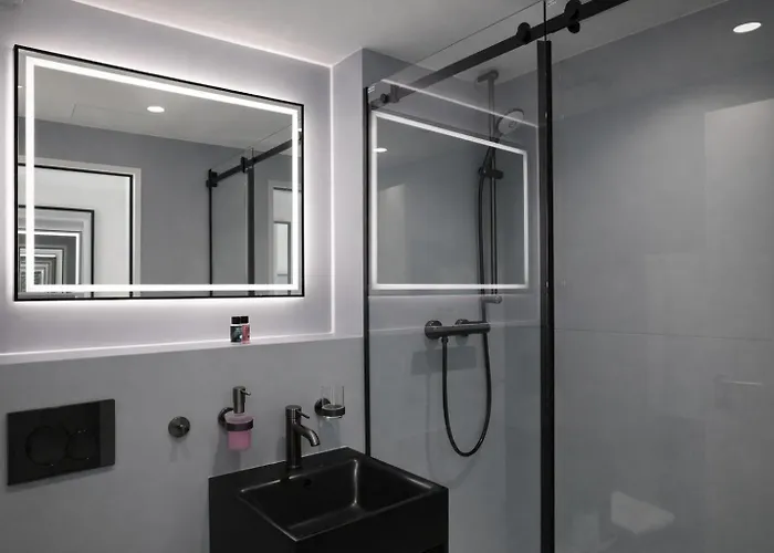 Visionapartments Leonhardstrasse - Contactless Check-in Апарт-отель