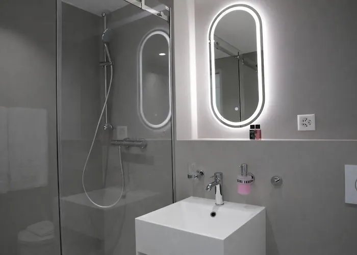 Visionapartments Leonhardstrasse - Contactless Check-in Апарт-отель