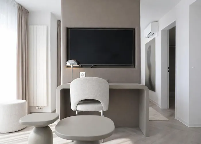 Апарт-отель Visionapartments Leonhardstrasse - Contactless Check-in